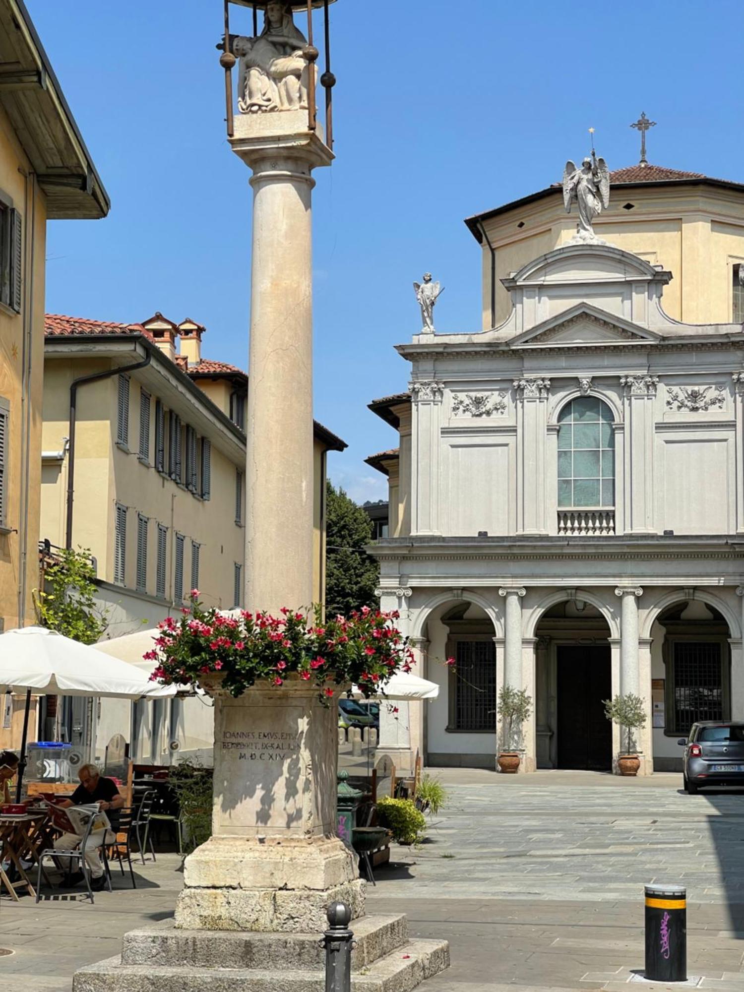 La Casina Di Alessia Apartment แบร์กาโม ภายนอก รูปภาพ